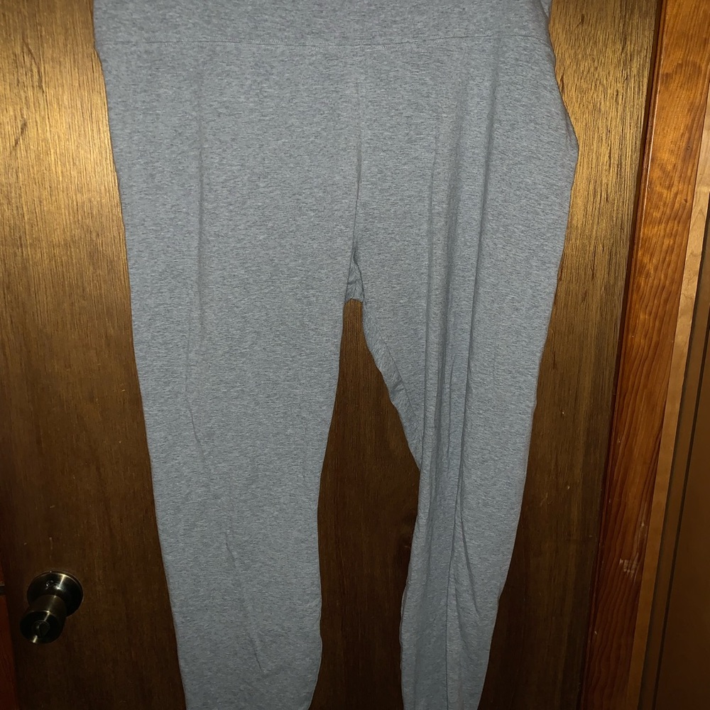 Simply Vera Vera Wang leggings